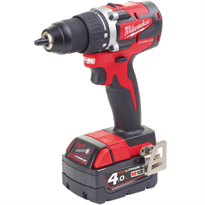 Аккумуляторная дрель-шуруповерт M18 CBLDD-402C MILWAUKEE 4933464539
